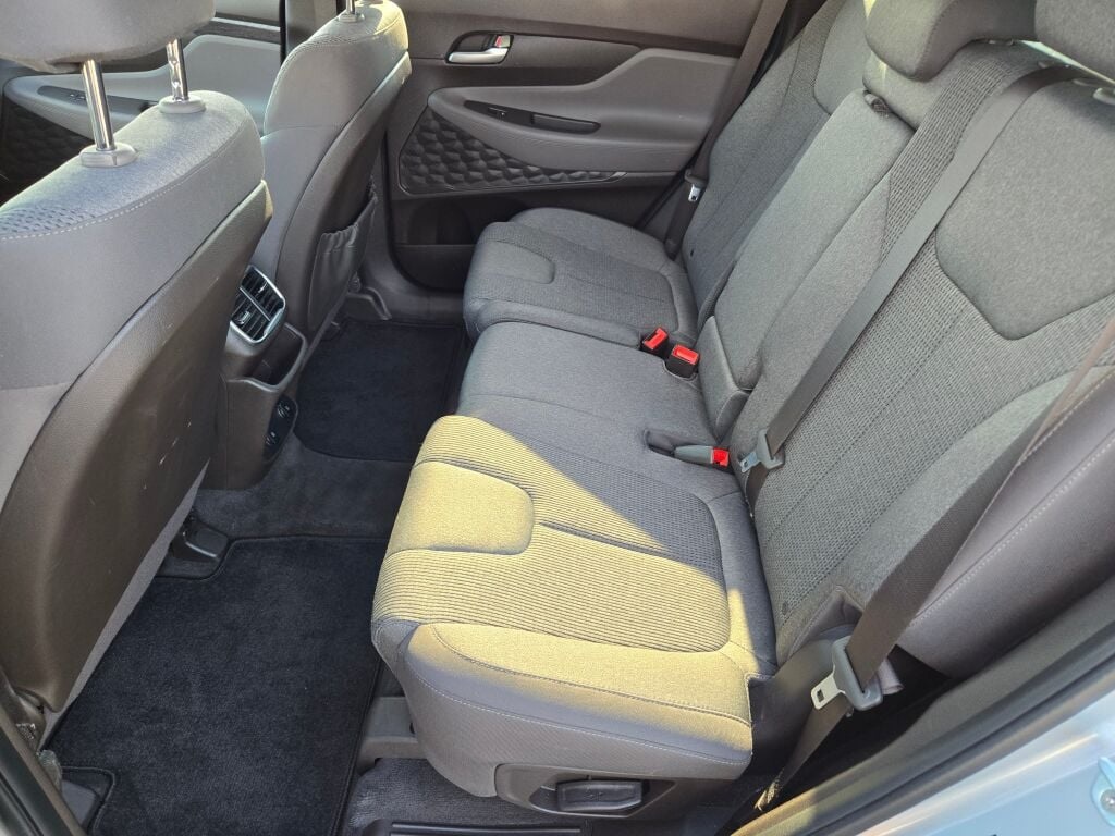 2020 Hyundai Santa Fe SEL photo 12