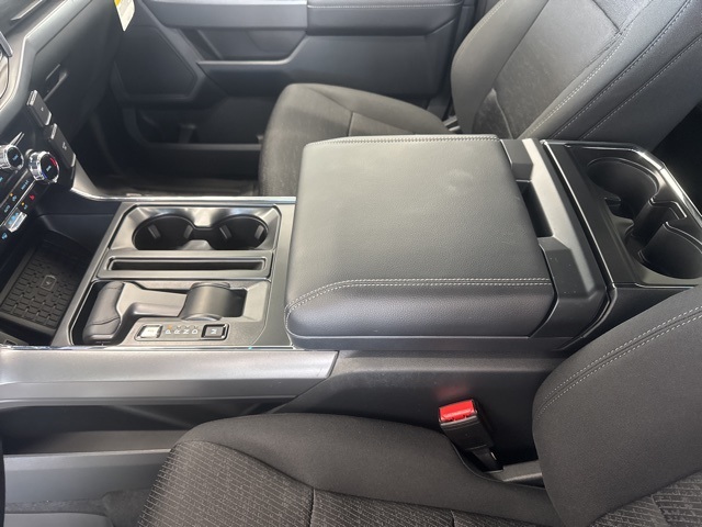 2025 Ford F-150 XLT photo 37