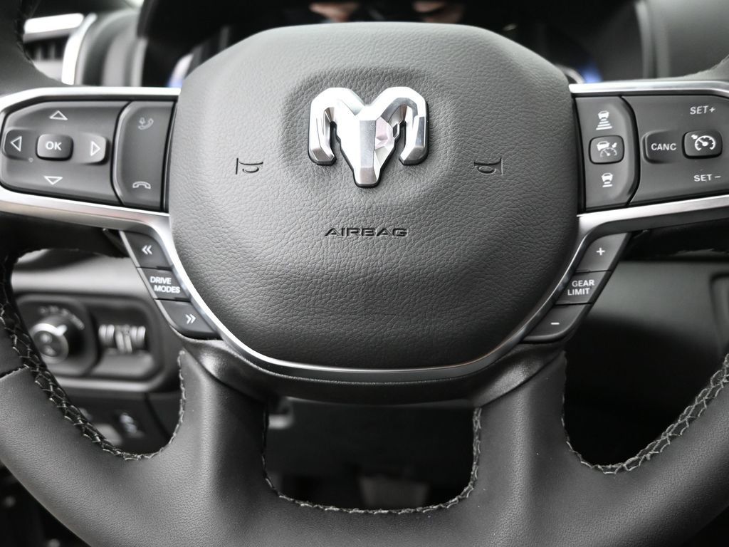 2025 Ram 1500 Big Horn photo 14