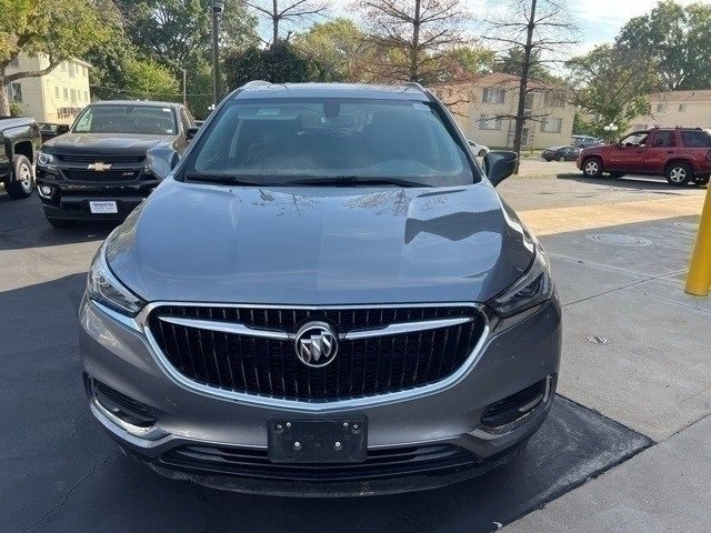 2019 Buick Enclave Essence photo 2