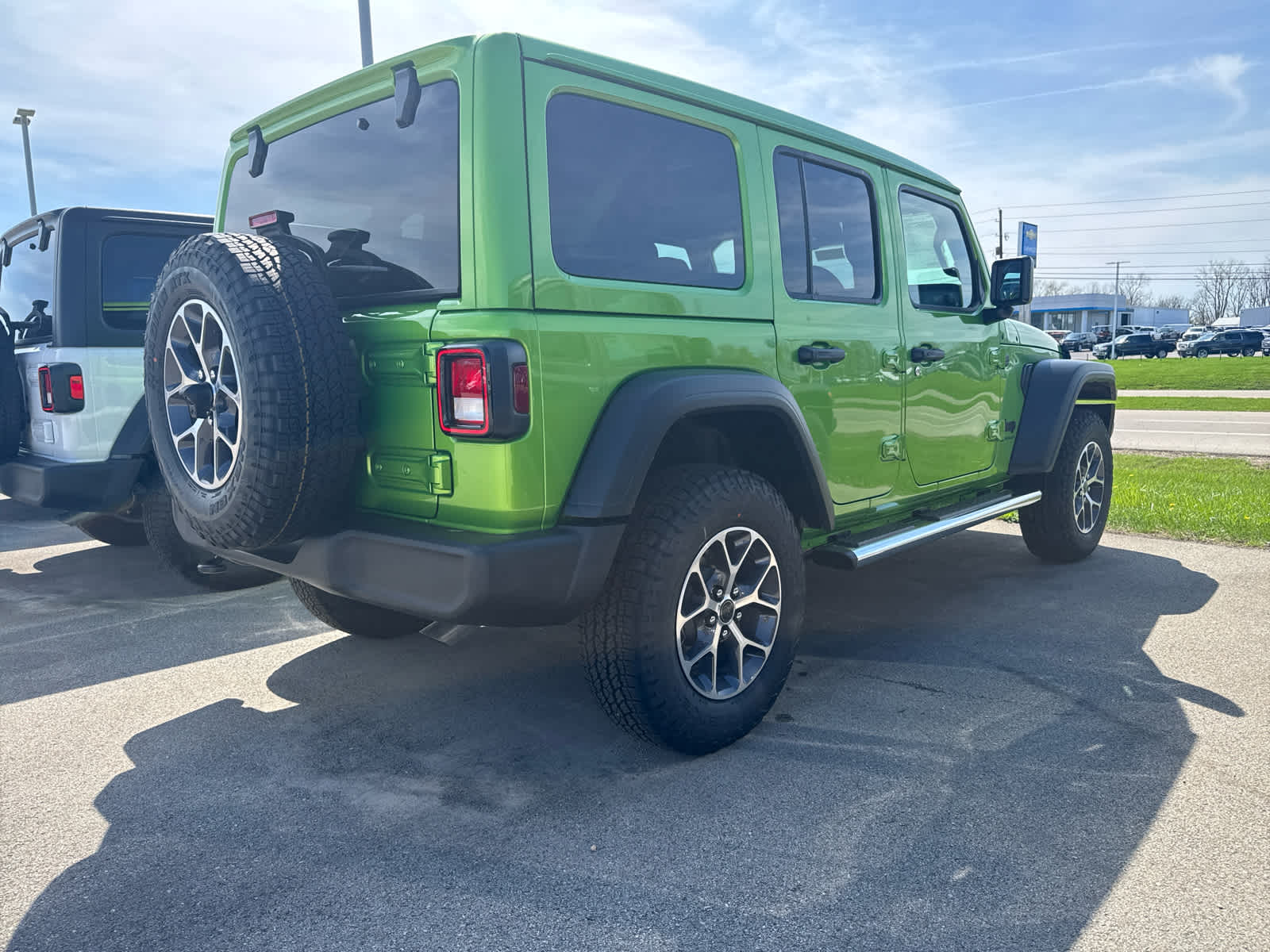 2025 Jeep Wrangler Sport S photo 4