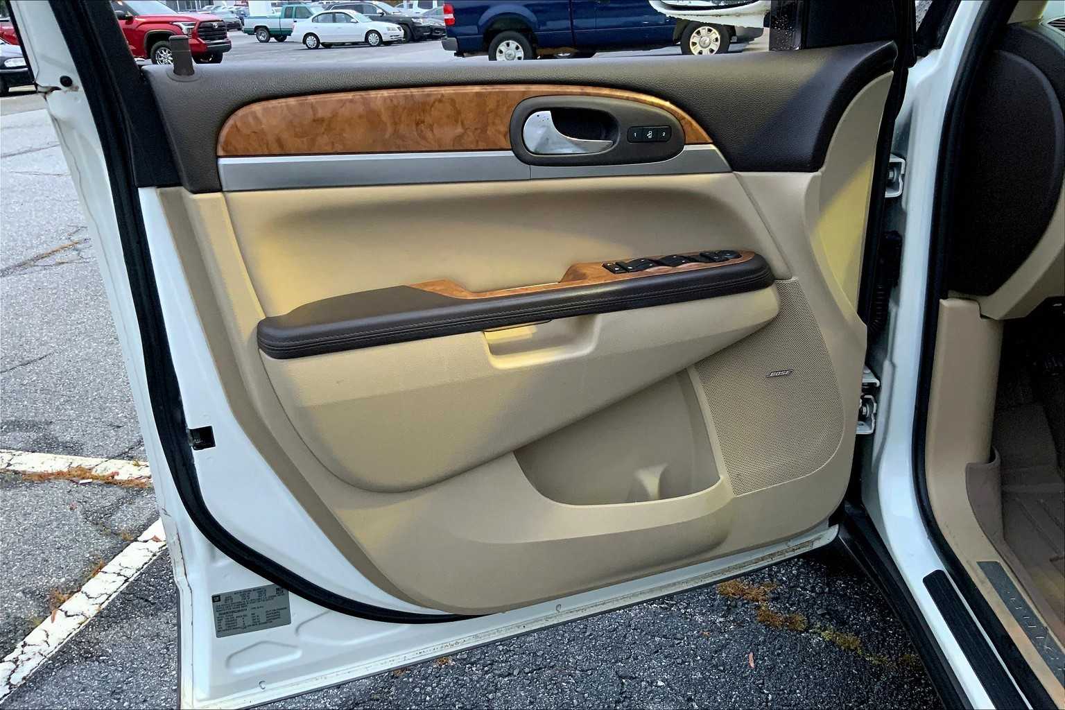 2012 Buick Enclave Leather photo 19
