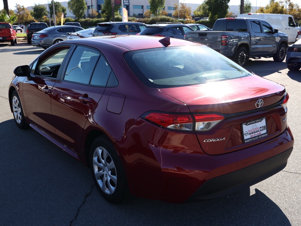 2024 Toyota Corolla LE photo 3