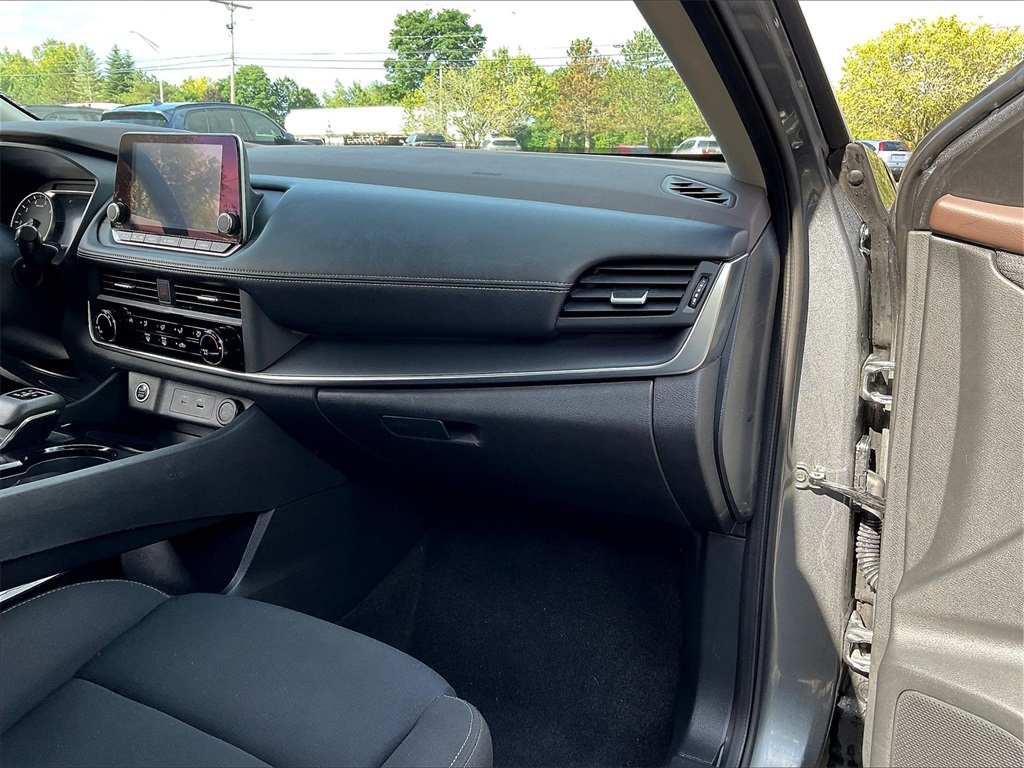 2023 Nissan Rogue S photo 11
