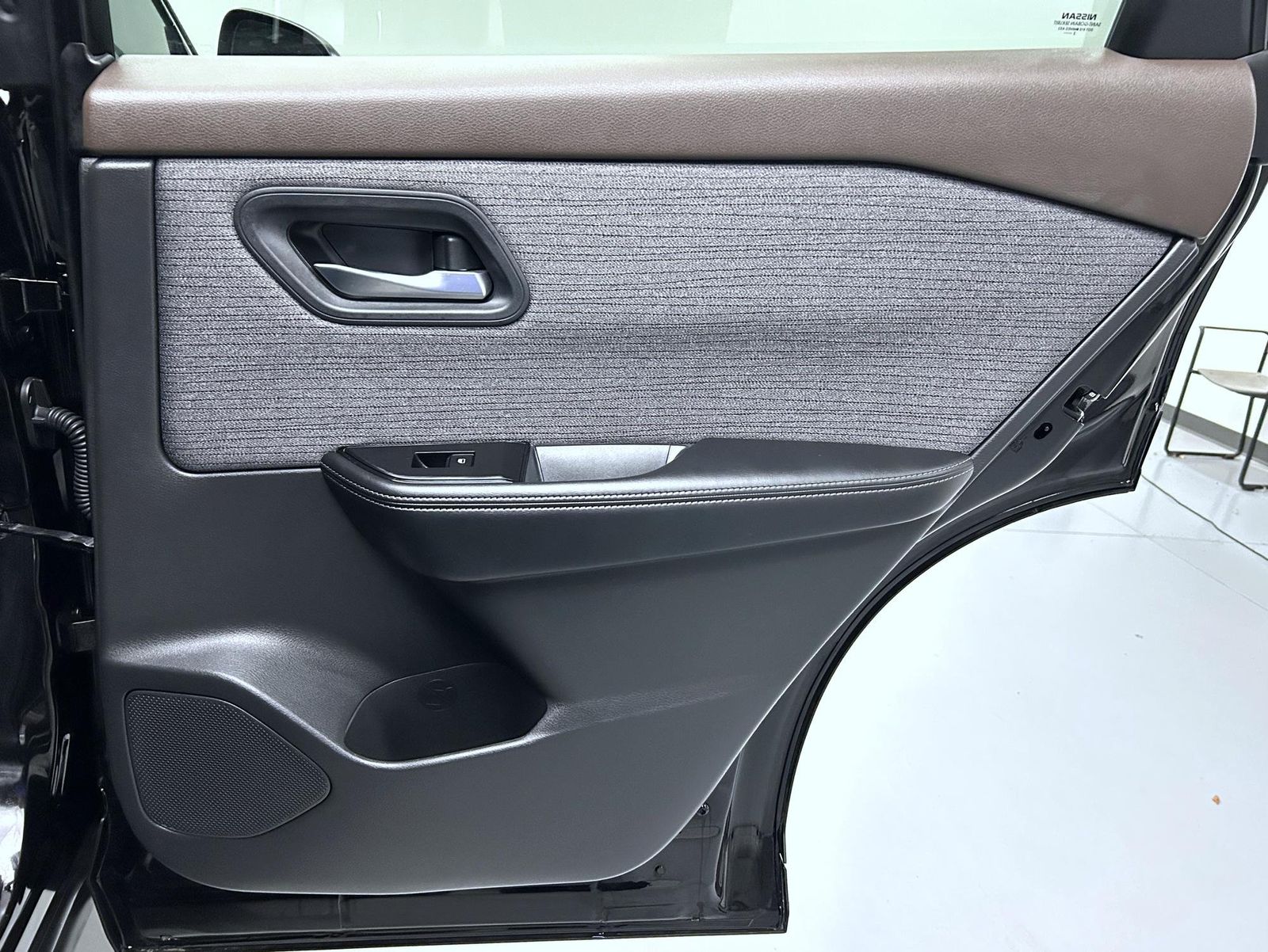 2023 Nissan Rogue SV photo 16