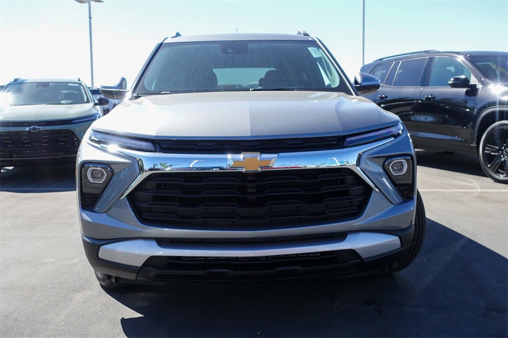 2026 Chevrolet Trailblazer LT photo 3