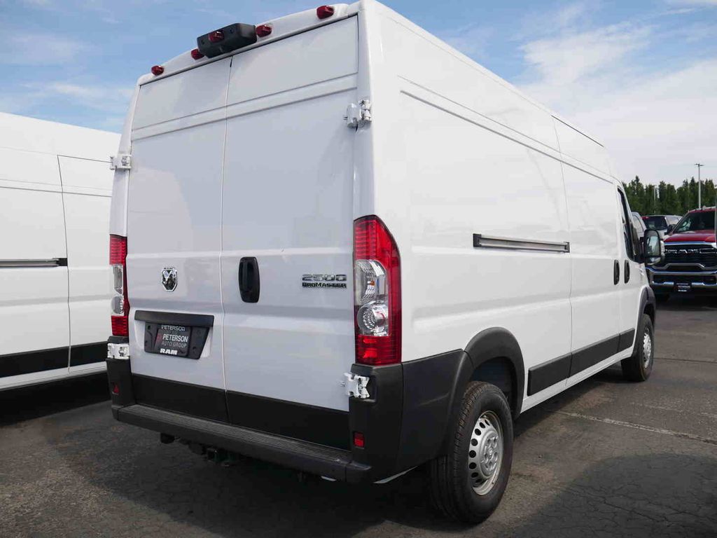 2025 Ram ProMaster 2500 photo 3