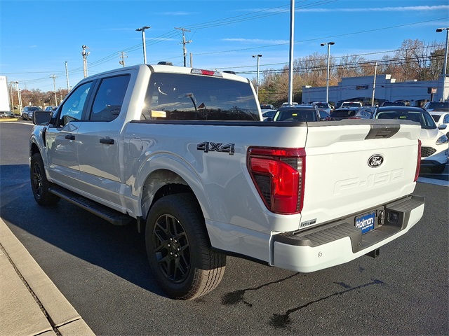 2025 Ford F-150 STX photo 4