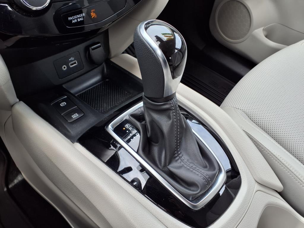 2021 Nissan Rogue Sport SL photo 23