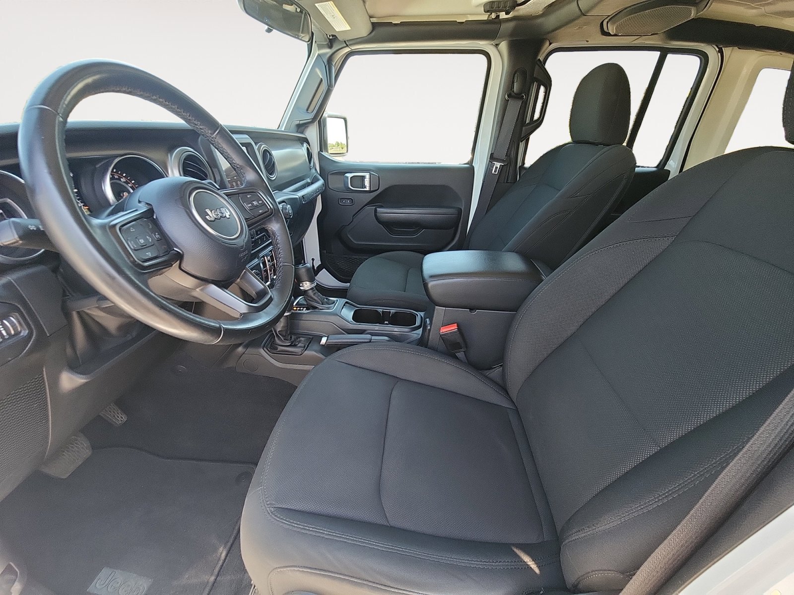2021 Jeep Wrangler Unlimited Willys photo 19