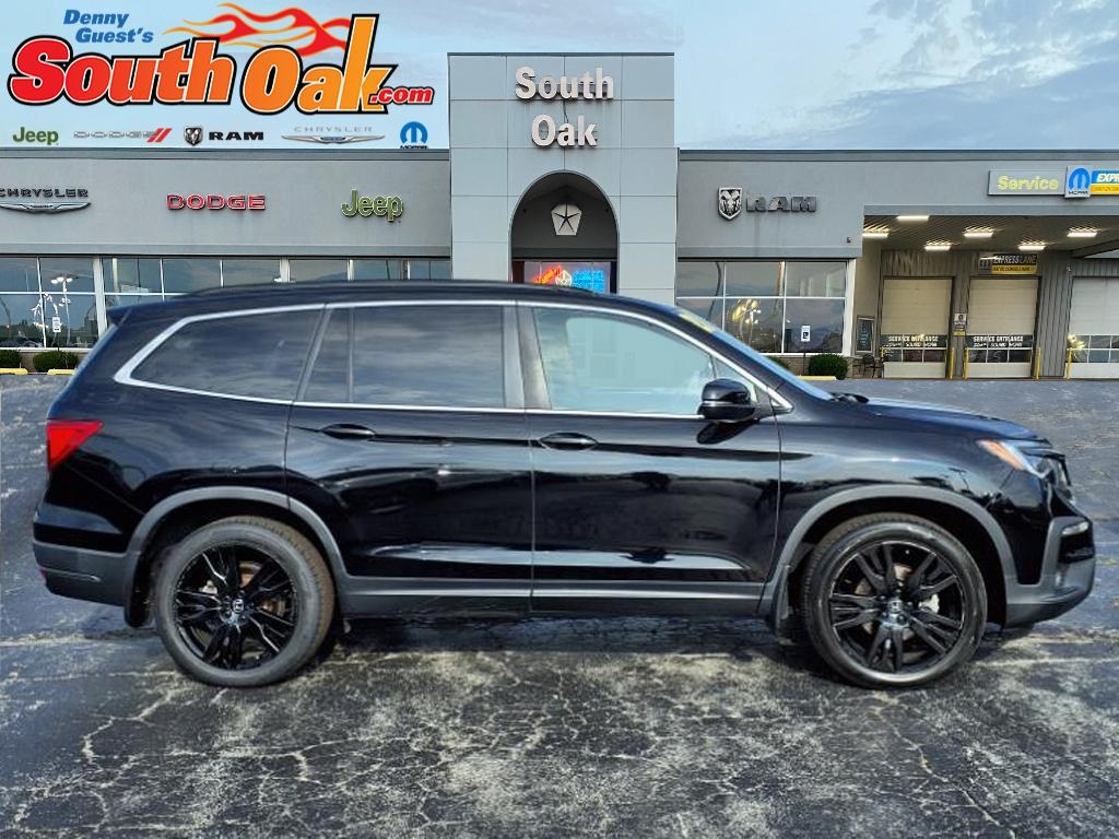2021 Honda Pilot Special Edition photo 2