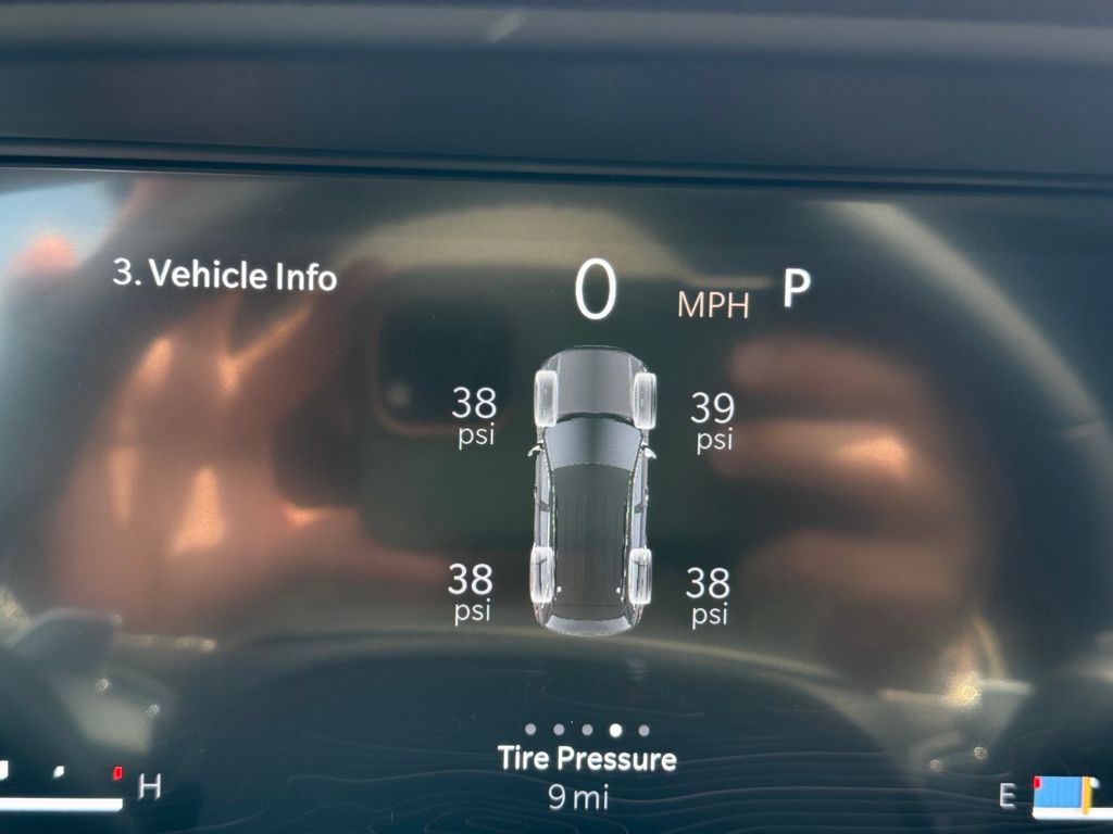 2025 Jeep Grand Cherokee Altitude photo 14