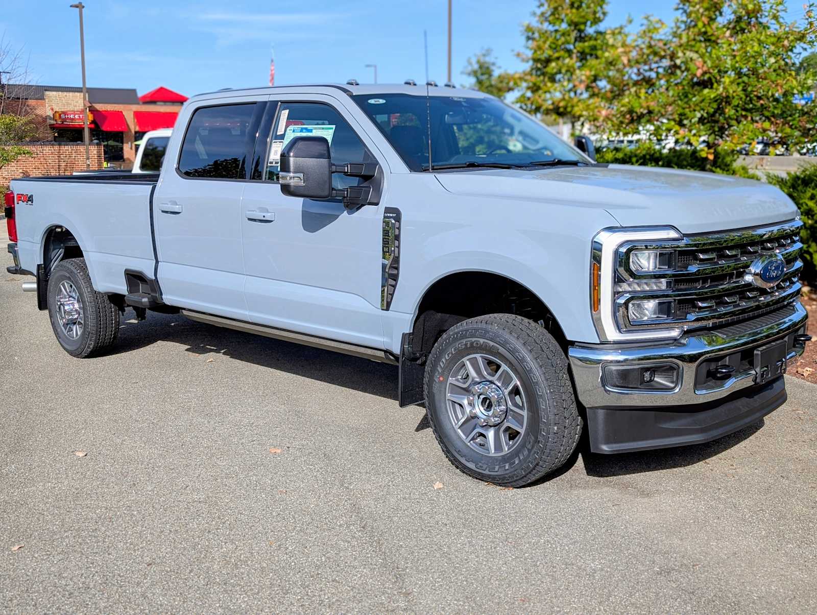 2026 Ford F-350 Super Duty Lariat's photo