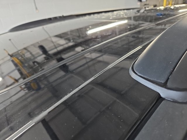 2024 Chrysler Pacifica Limited photo 3