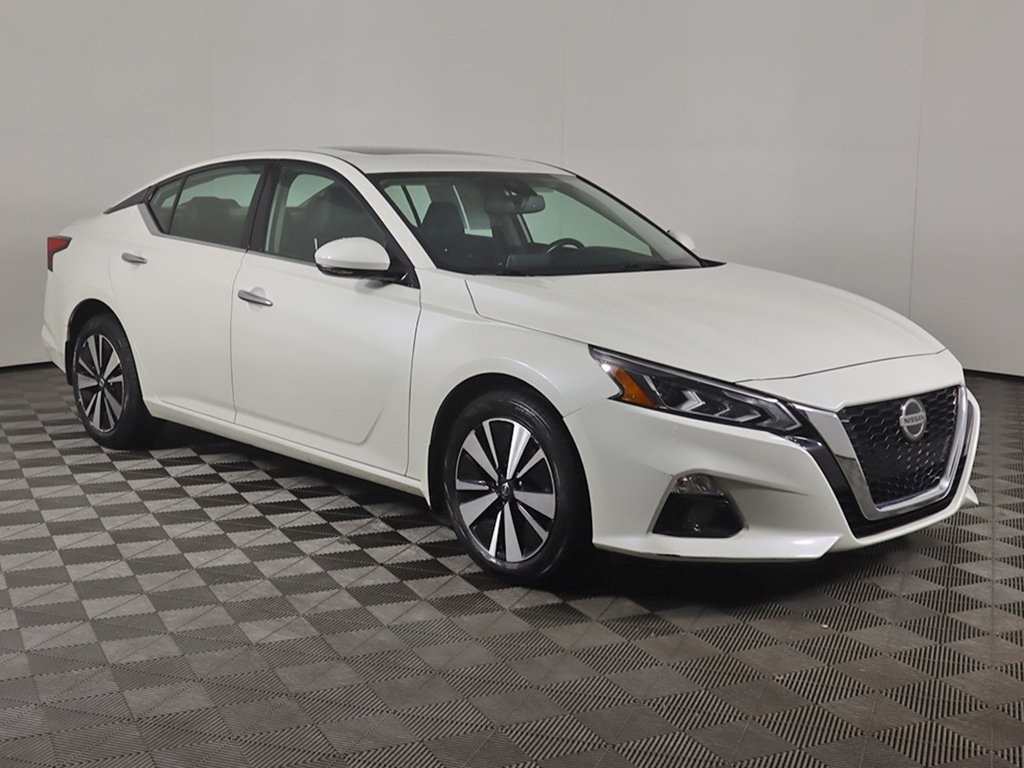 Used 2020 Nissan Altima SL with VIN 1N4BL4EW2LC200701 for sale in Cleveland Heights, OH