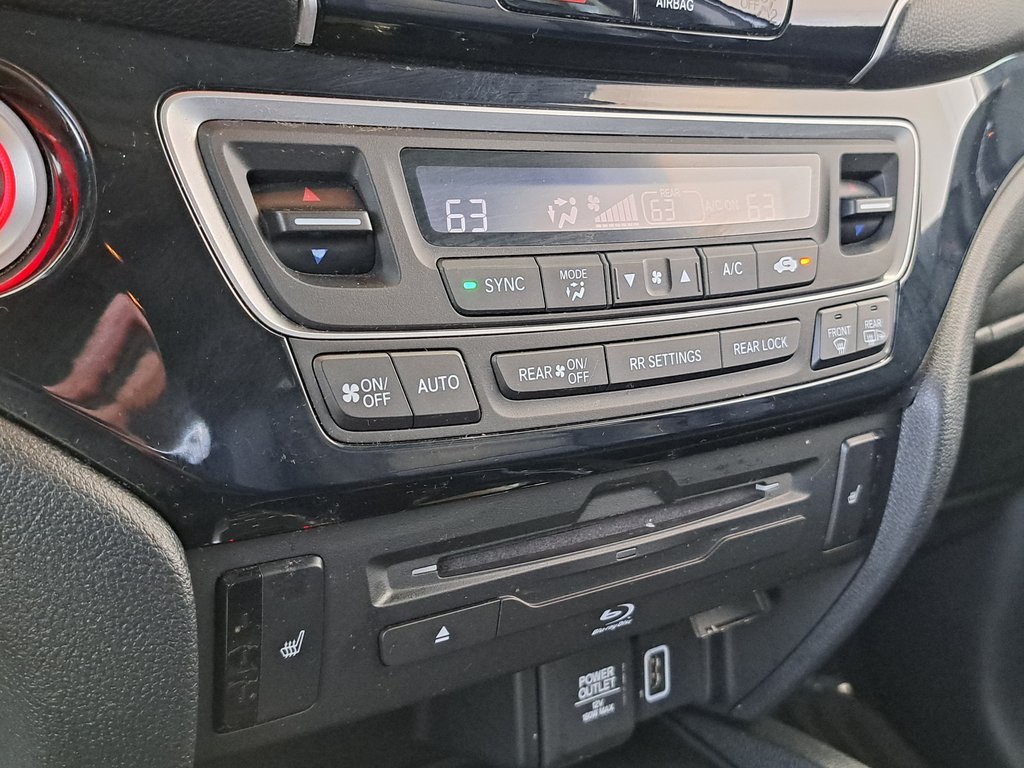 2021 Honda Pilot Touring photo 14