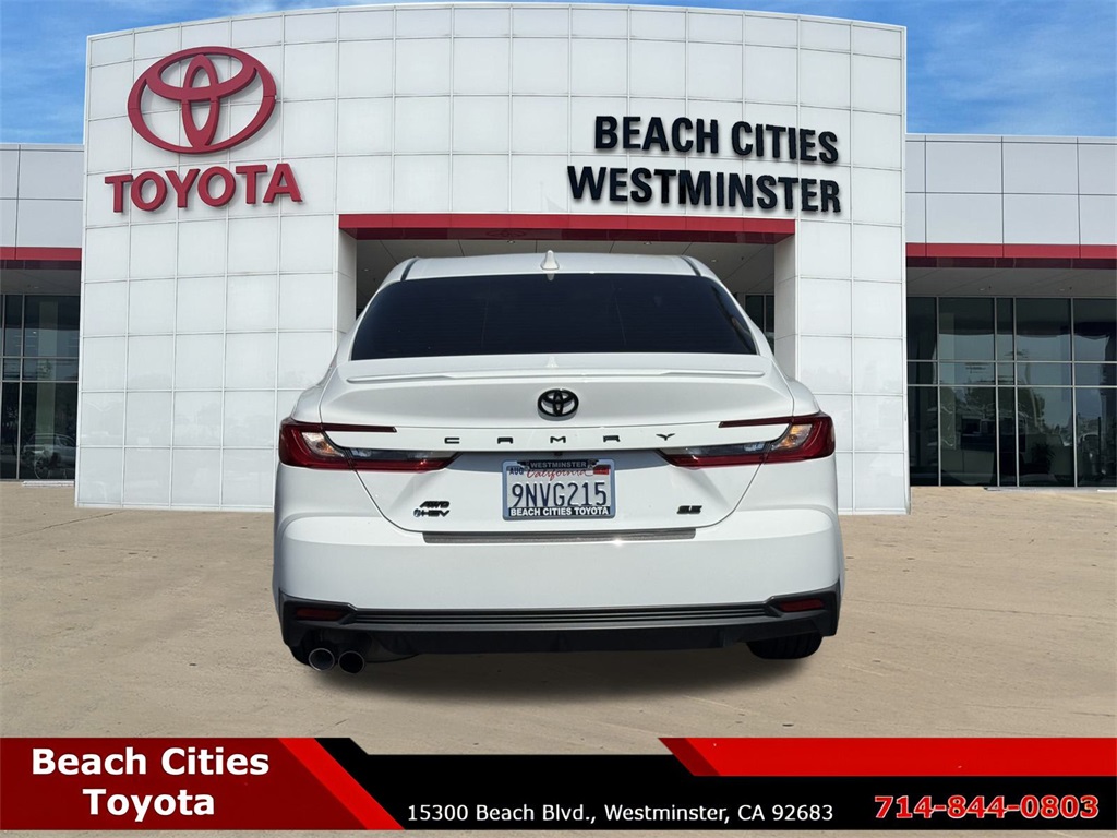 2025 Toyota Camry SE photo 8