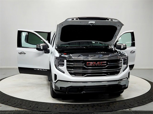 2025 Gmc Sierra 1500 SLT photo 10