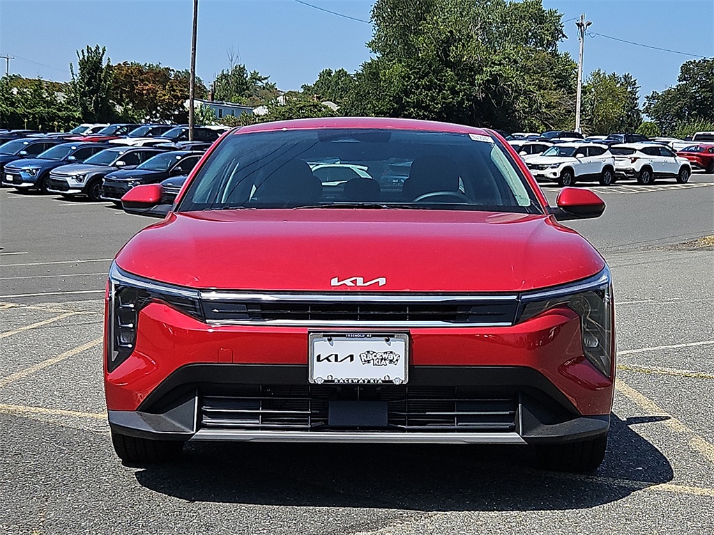 2025 Kia K4 EX photo 2