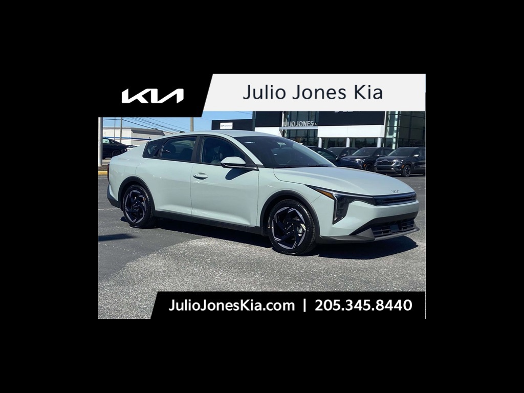 2025 Kia K4 EX's photo