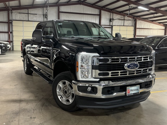 2025 Ford F-250 Super Duty XLT's photo
