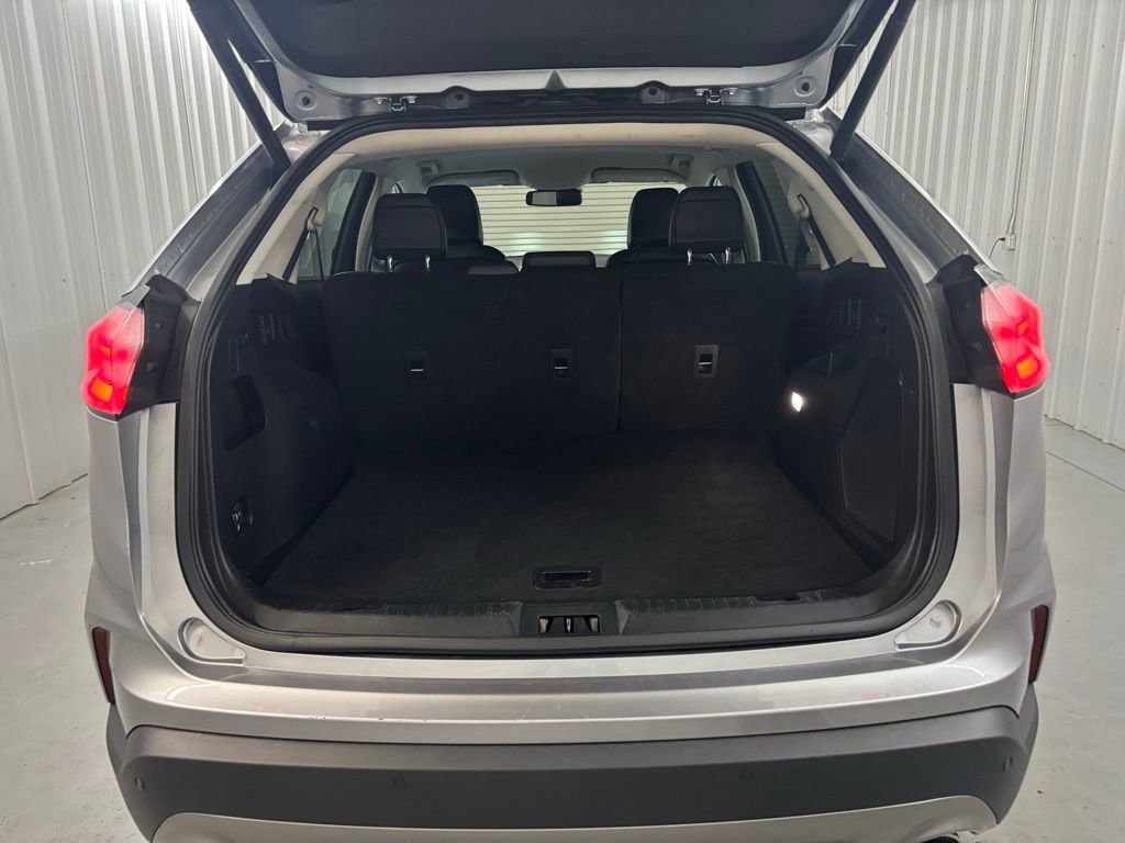 2024 Ford Edge Titanium photo 18