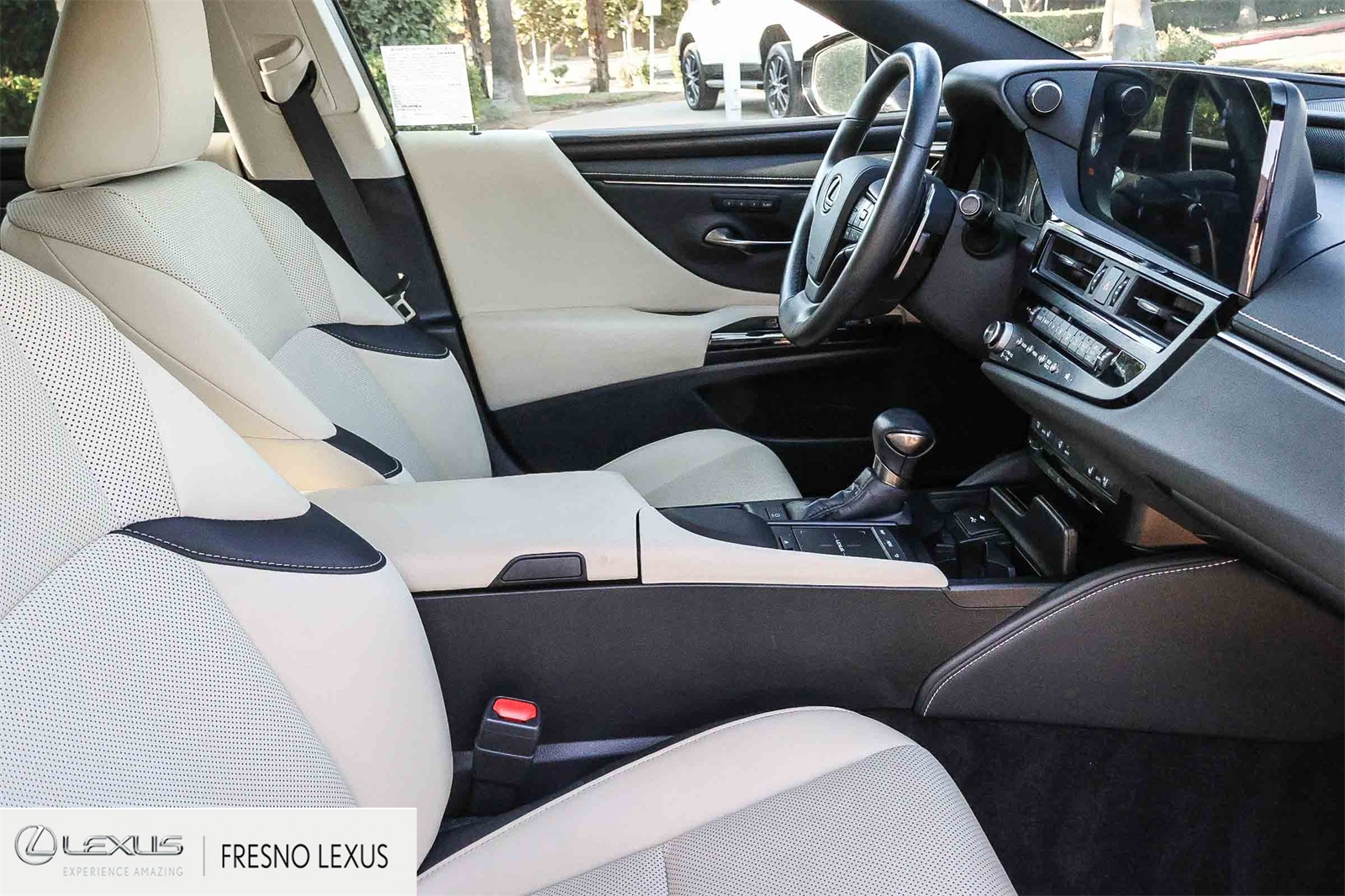 2022 Lexus ES 350 photo 11