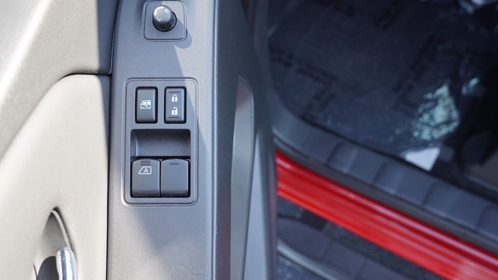 2023 Nissan Frontier SV photo 13