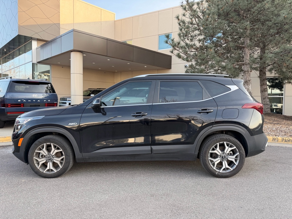 Used 2022 Kia Seltos EX with VIN KNDERCAA9N7321005 for sale in Kansas City