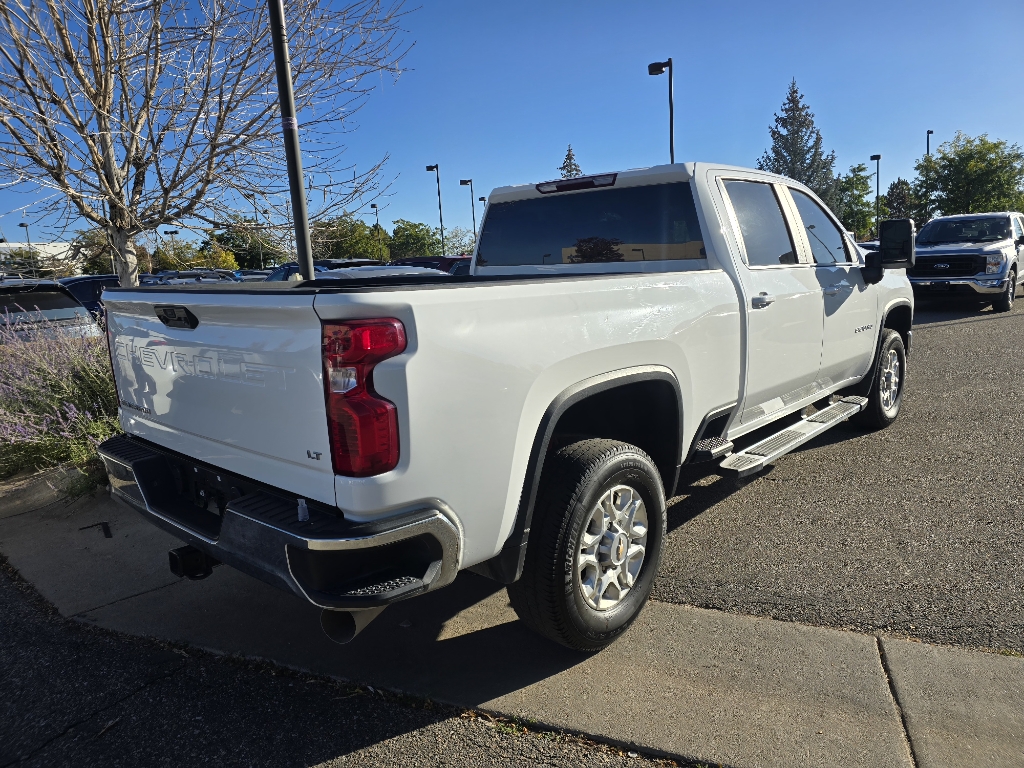 2024 Chevrolet Silverado 2500HD LT photo 4