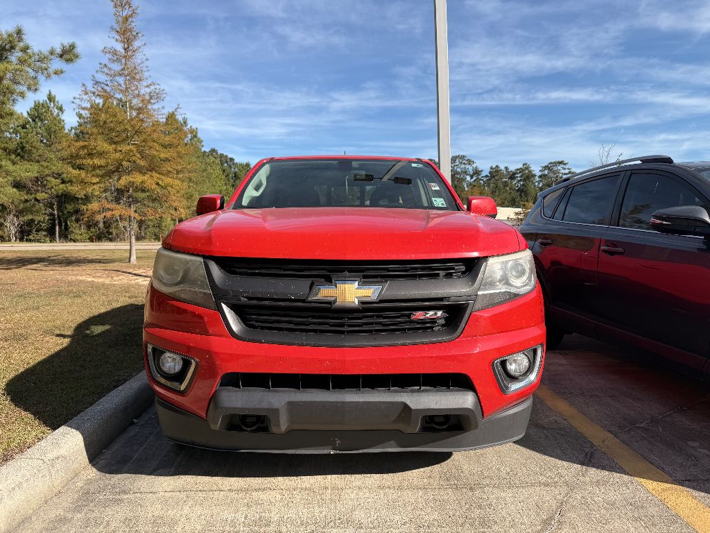 2017 Chevrolet Colorado Z71 photo 3