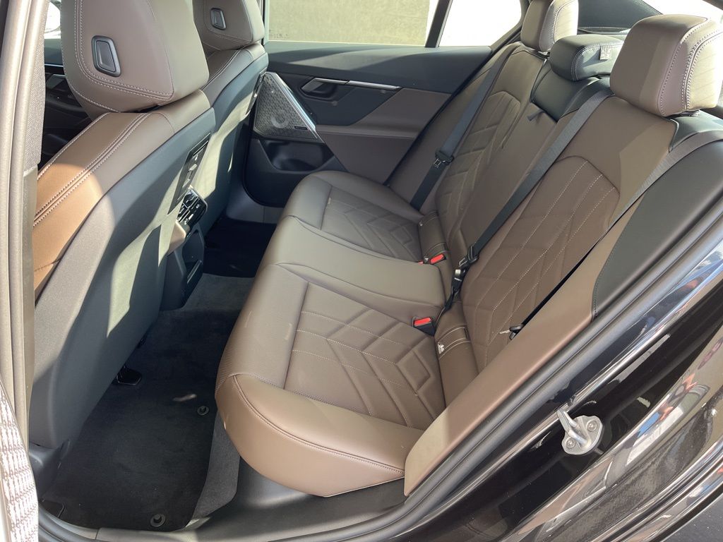 2025 Bmw 530i photo 6