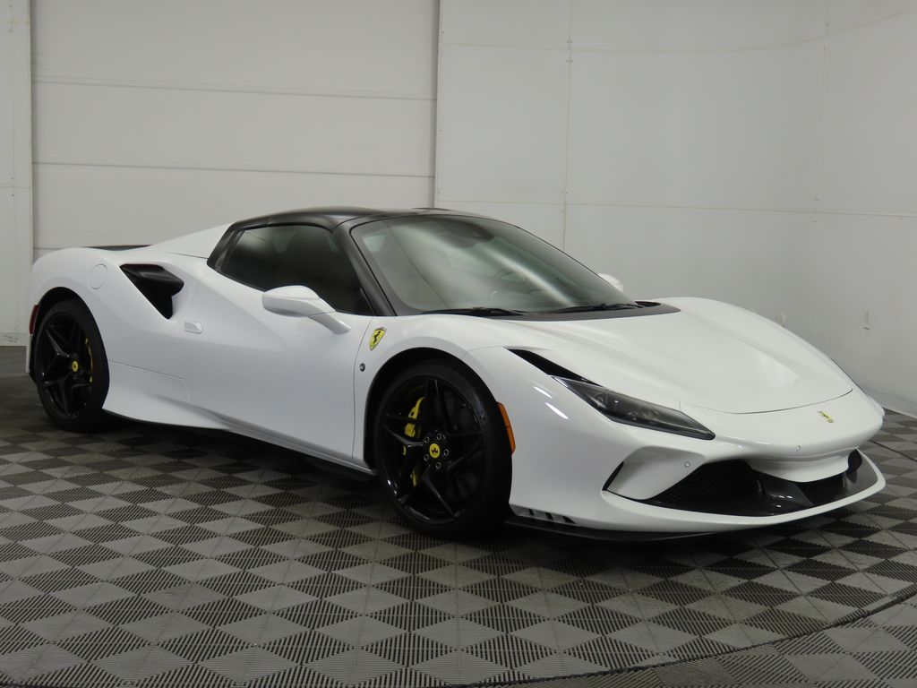 2022 Ferrari F8 Spider Base photo 3