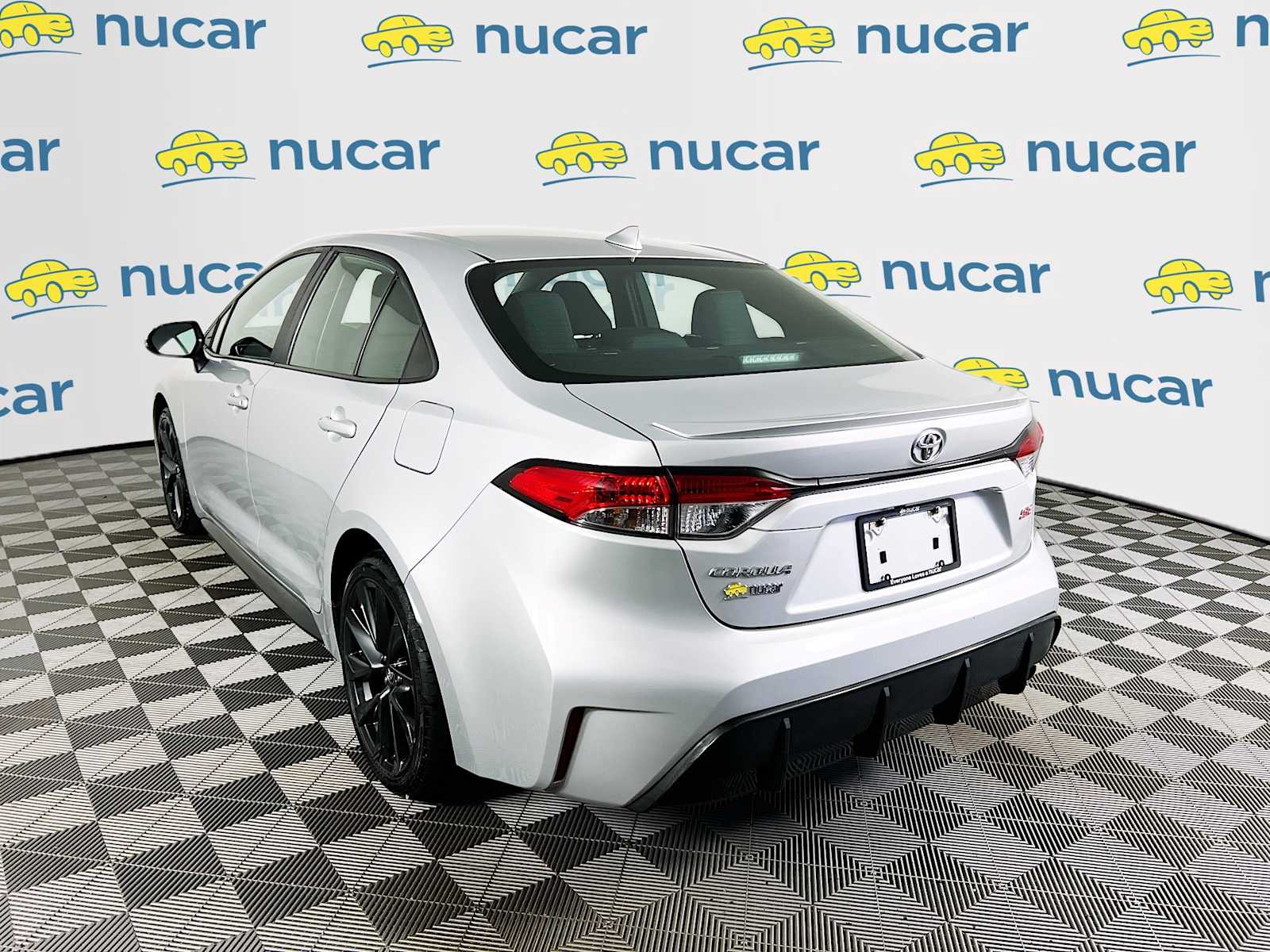 2024 Toyota Corolla SE photo 3