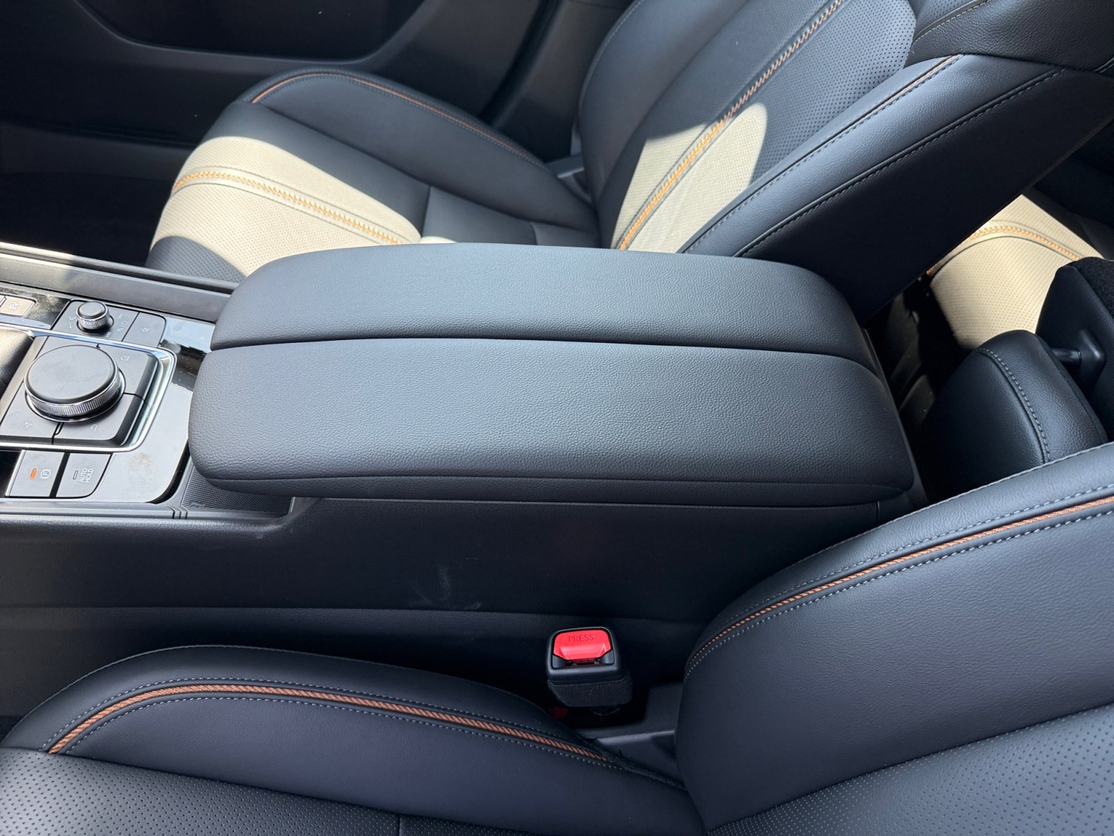 2025 Mazda CX-50 Premium Plus photo 14