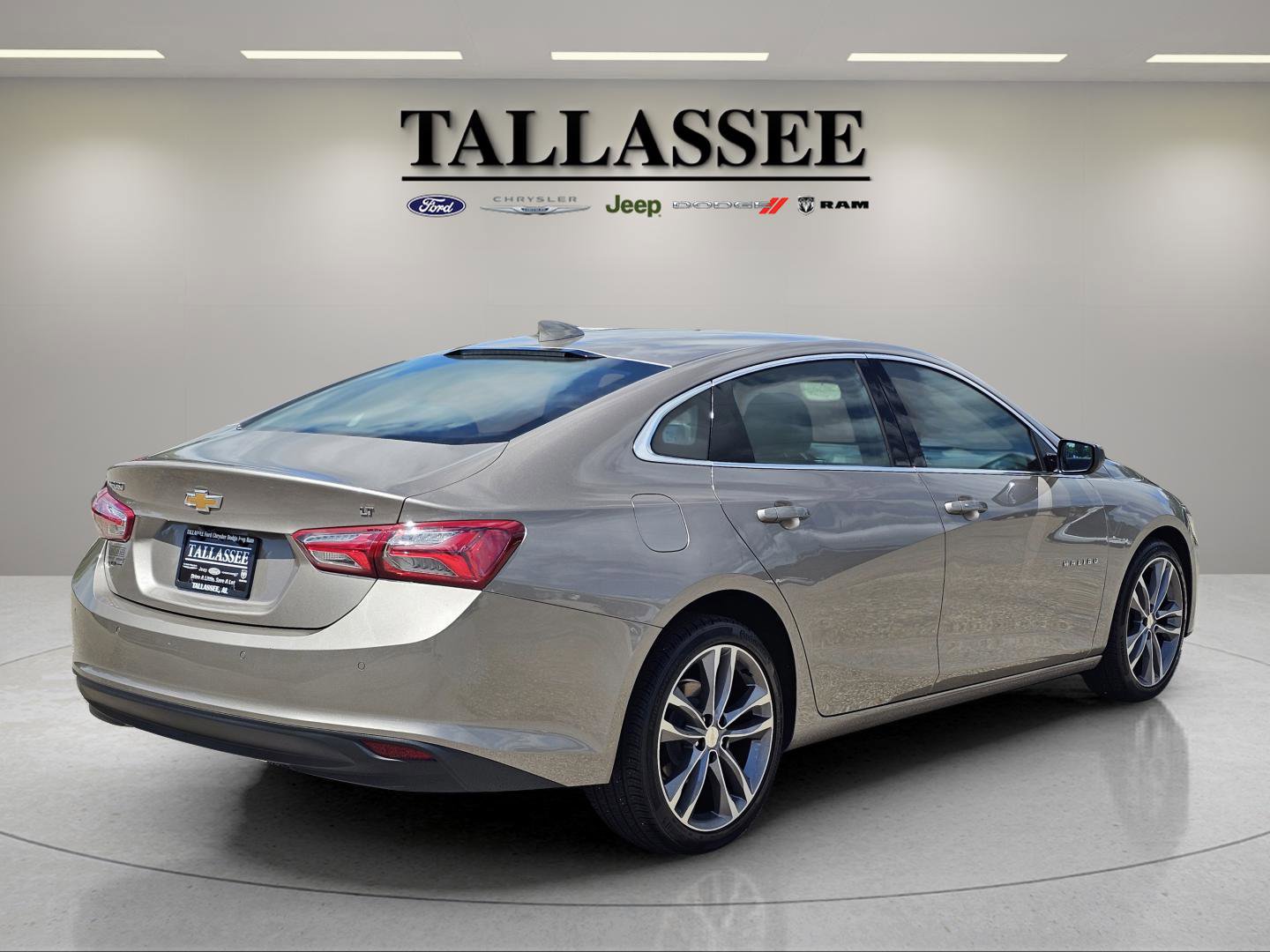 2024 Chevrolet Malibu Premier 2LT photo 8