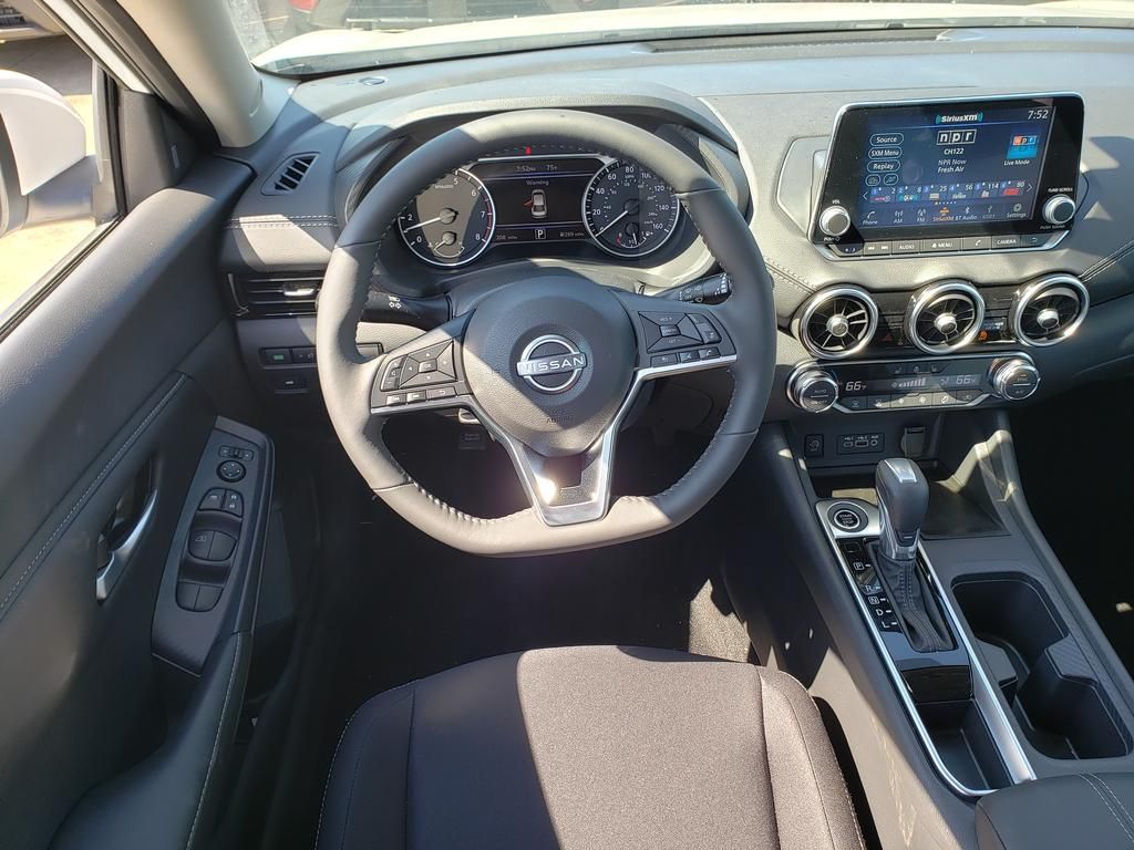 2025 Nissan Sentra SV photo 10
