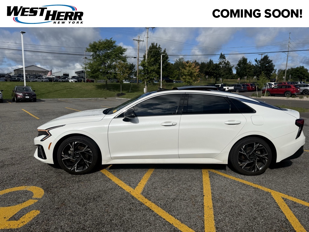 2025 Kia K5 GT-Line photo 2