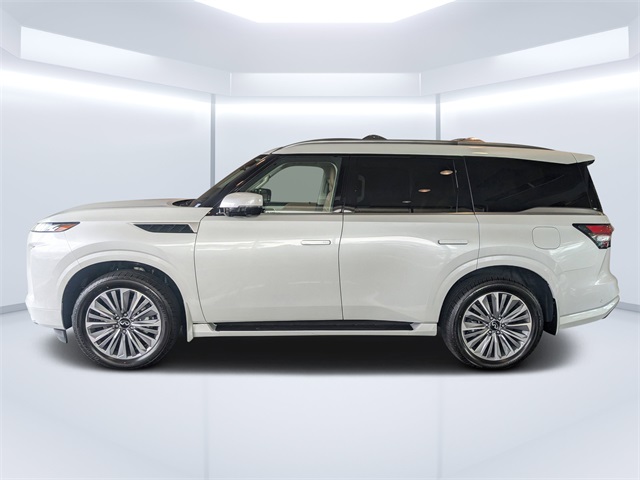 2026 Infiniti QX80 Luxe photo 4