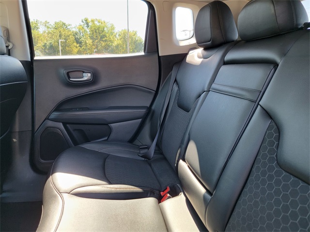 2019 Jeep Compass Latitude photo 14