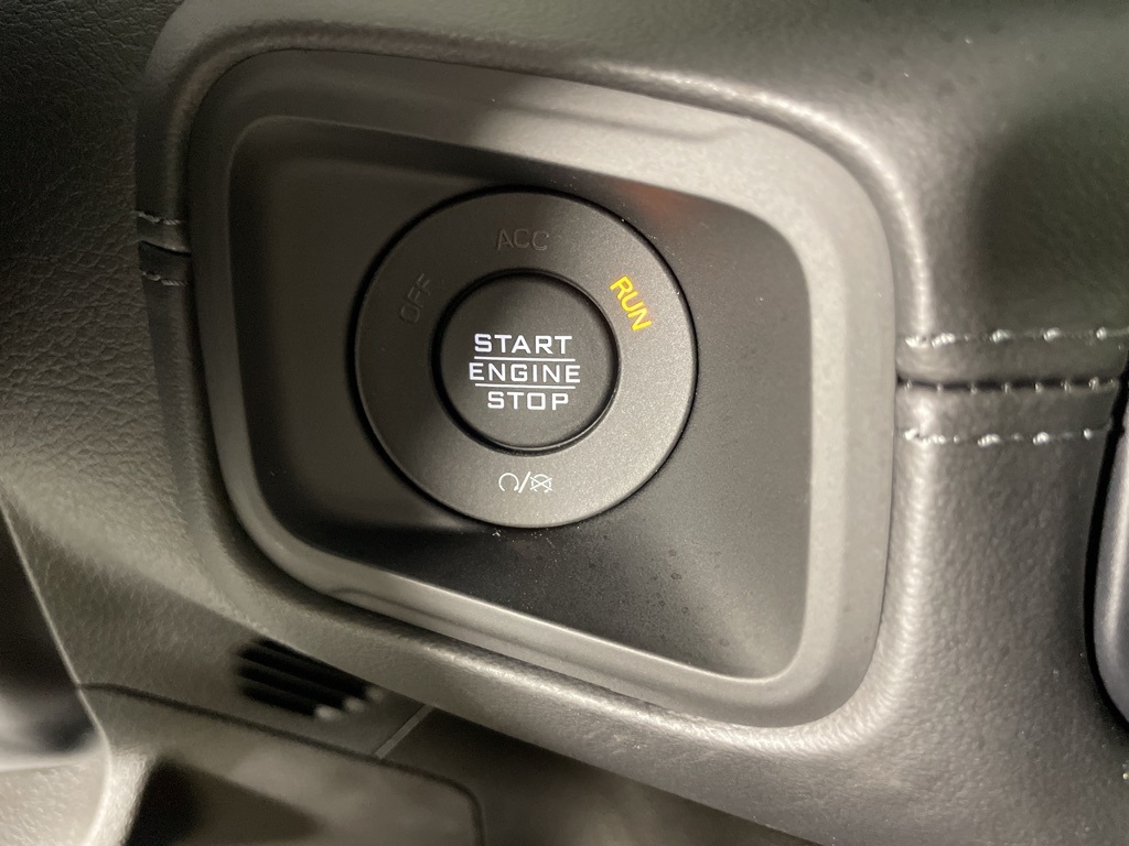 2025 Jeep Wrangler Rubicon X photo 24