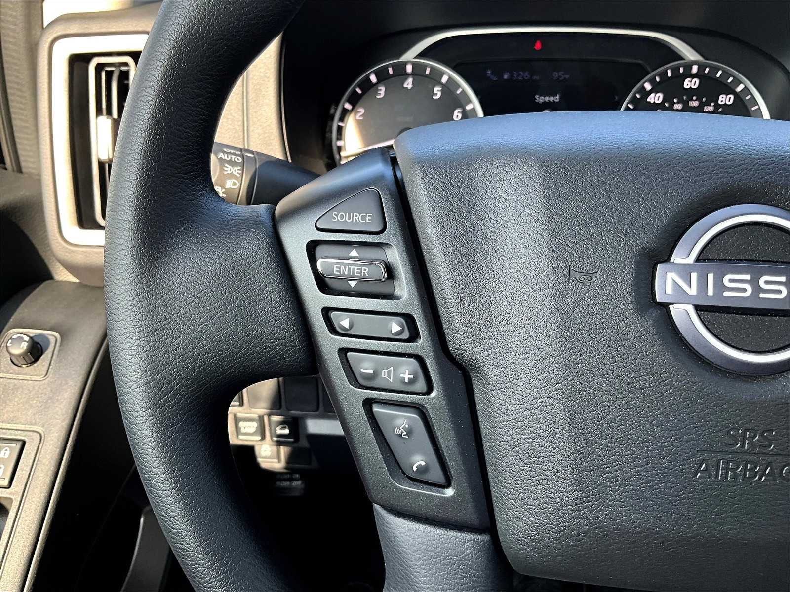 2025 Nissan Frontier SV photo 22