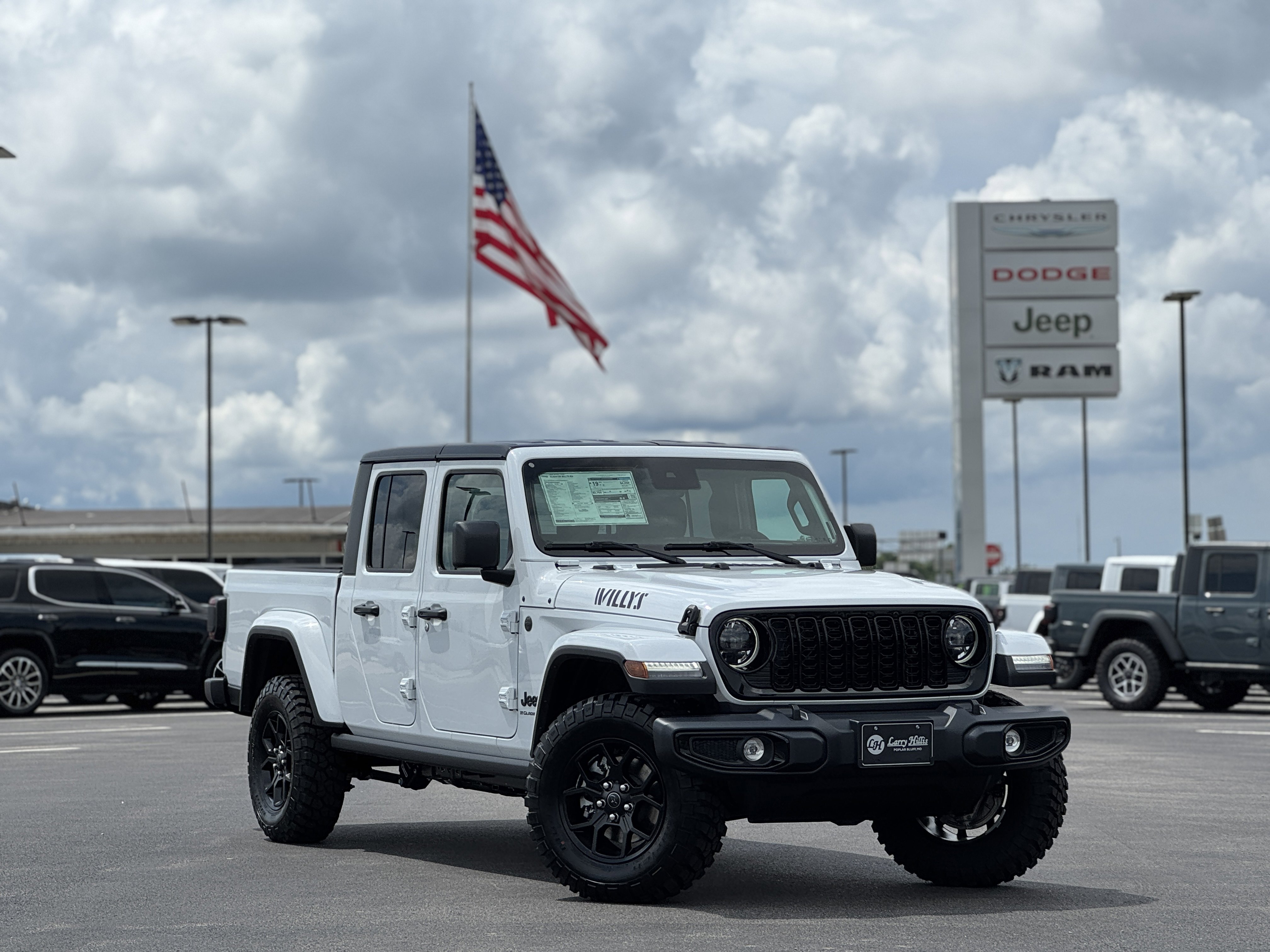 2025 Jeep Gladiator Willys's photo