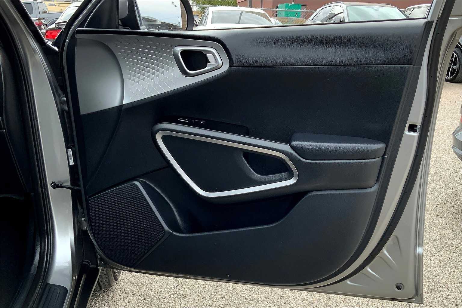 2023 Kia Soul LX photo 20