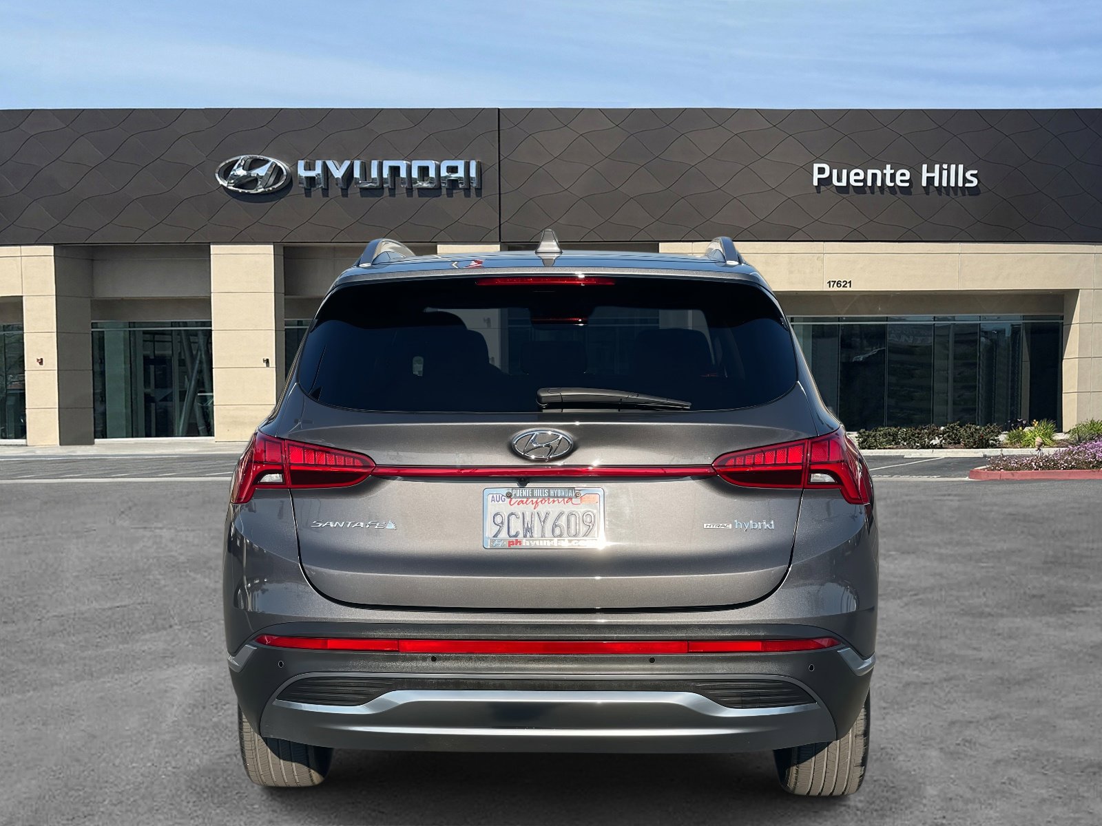 2022 Hyundai Santa Fe SEL Premium photo 2