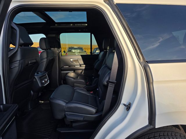 2025 Ford Expedition Platinum photo 34