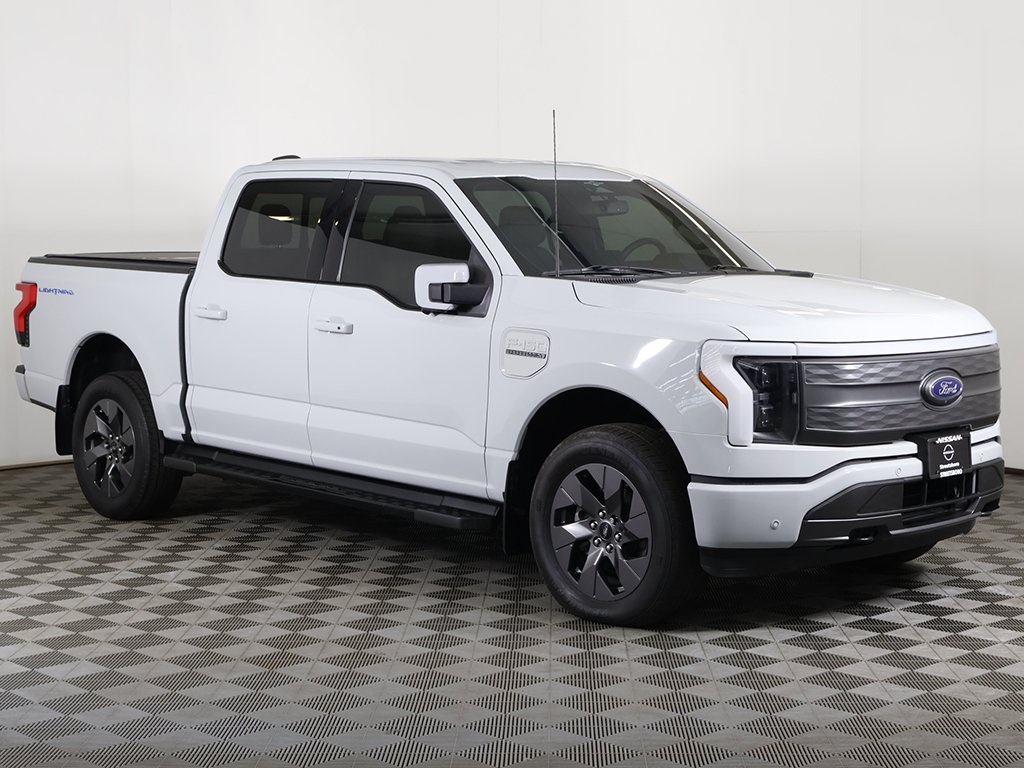 Used 2023 Ford F-150 Lightning Lariat with VIN 1FTVW1EL9PWG00925 for sale in Streetsboro, OH
