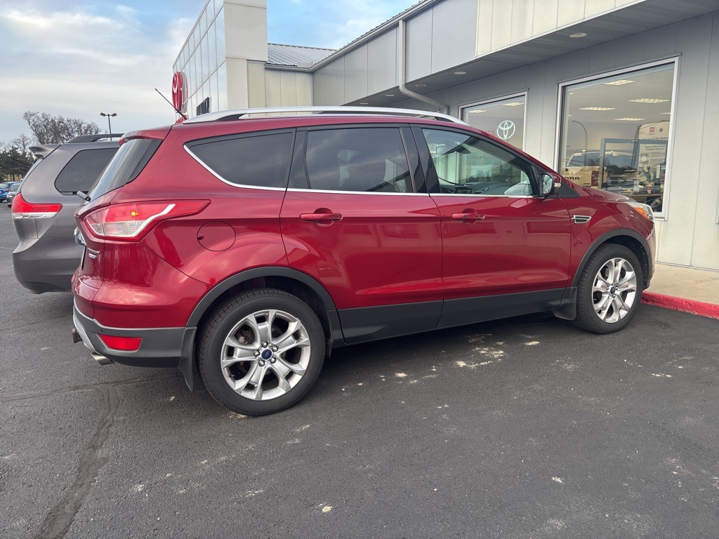 2015 Ford Escape Titanium photo 2