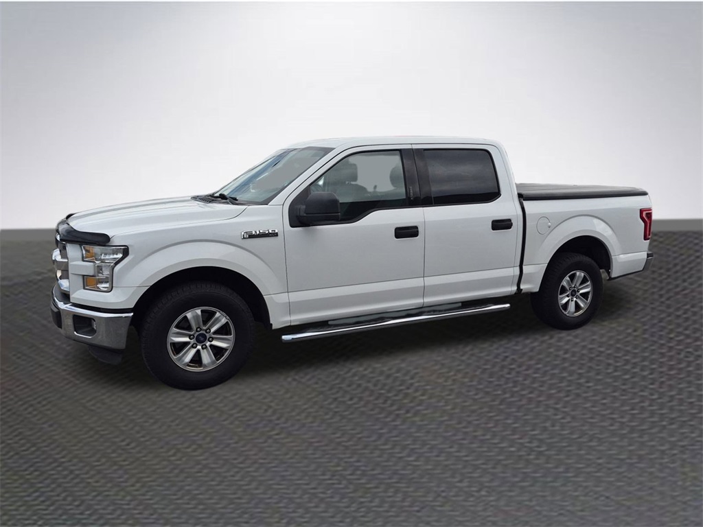 2015 Ford F-150 XLT photo 2