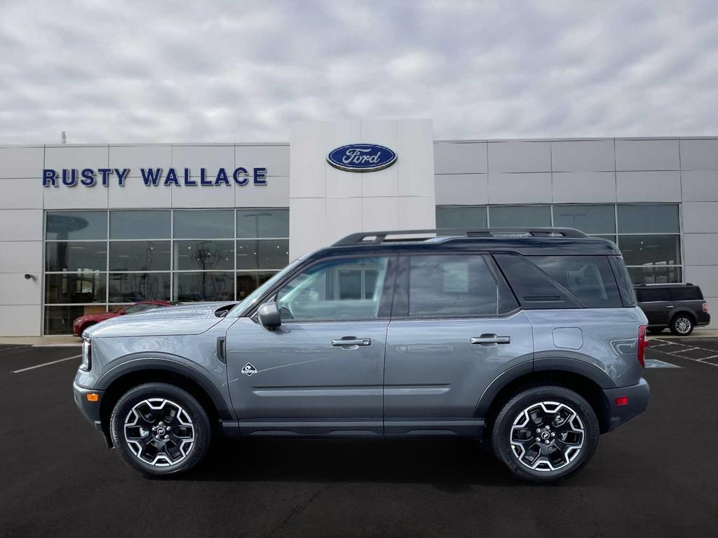 2025 Ford Bronco Sport Outer Banks's photo